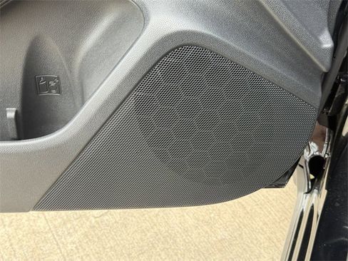 Used 2025 Subaru Crosstrek 2.0i Premium image 16