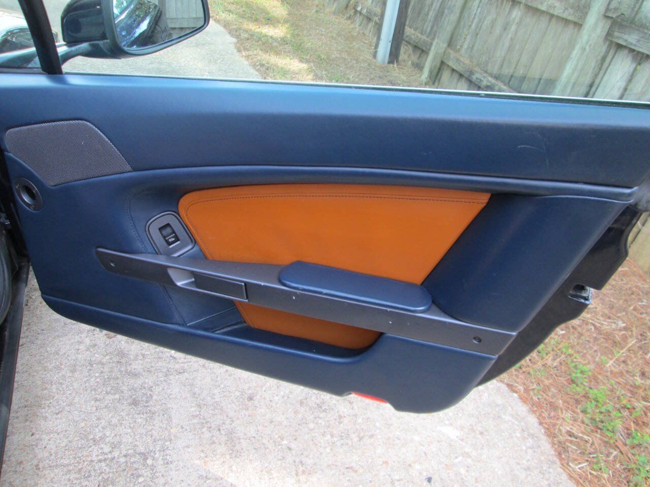 Used 2007 Aston Martin V8 Vantage Coupe RWD image 22