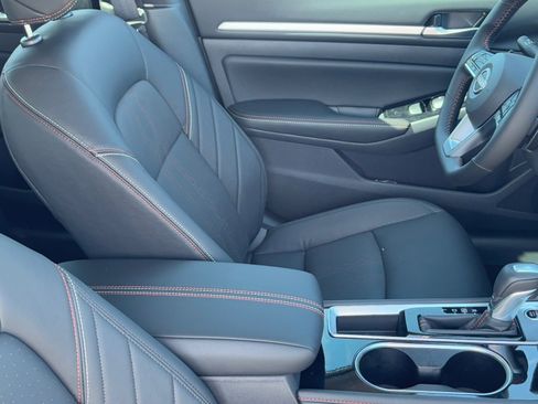 New 2025 Nissan Altima 2.5 SR w/ SR Premium Package image 10