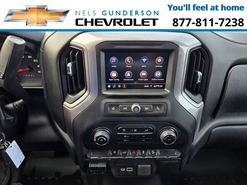 Used 2021 Chevrolet Silverado 1500 Custom Trail Boss AWD/4WD image 19