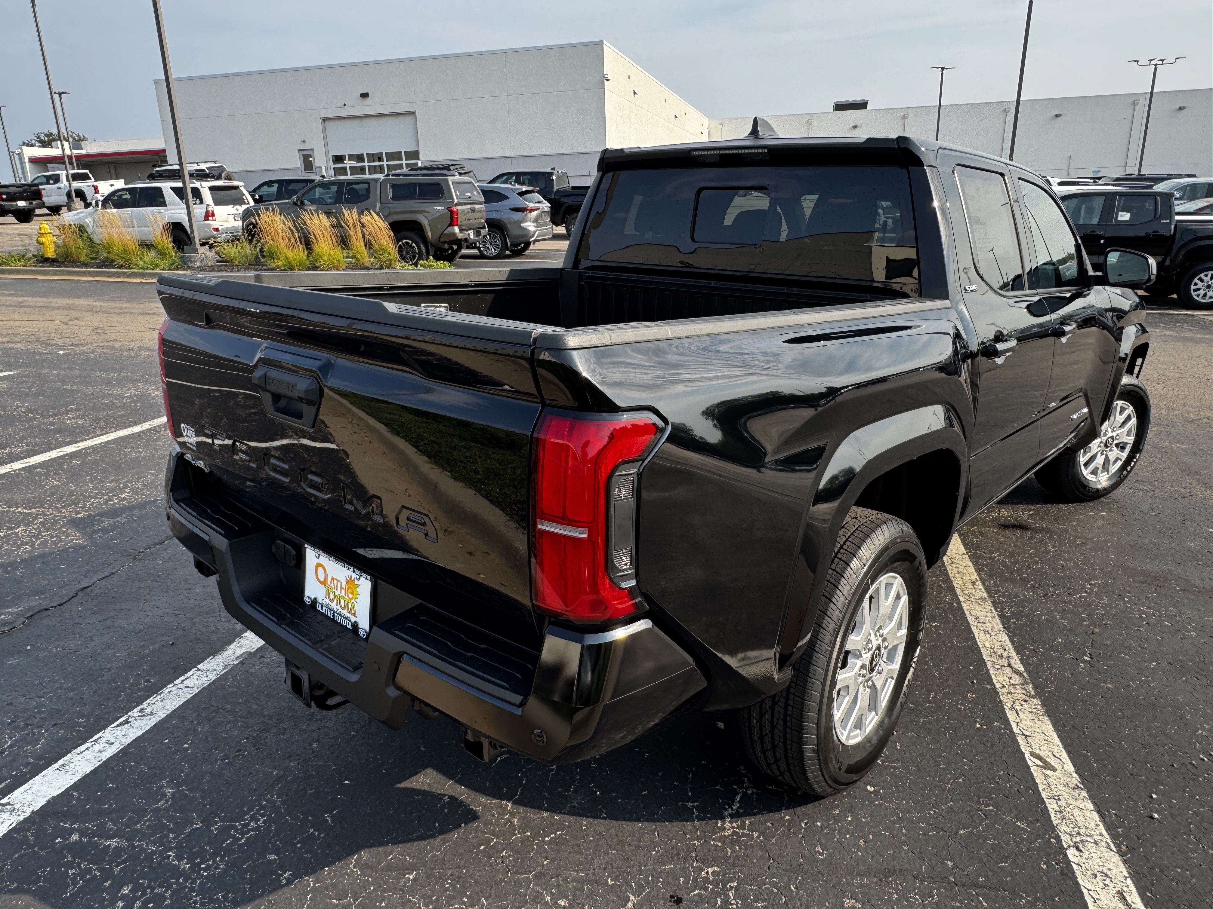 New 2026 Toyota Tacoma SR5 AWD/4WD image 6