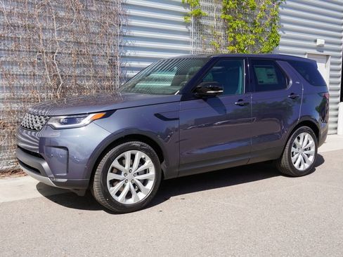 New 2026 Land Rover Discovery S AWD/4WD image 3