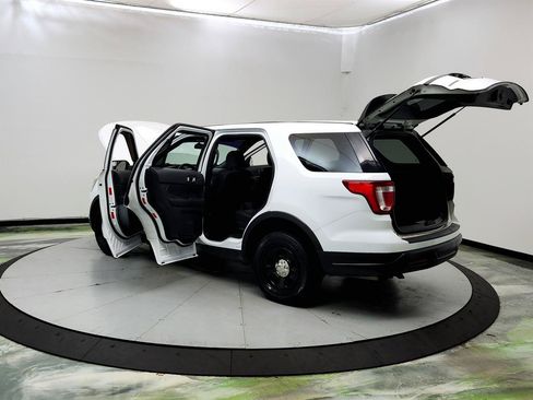 Used 2019 Ford Explorer 4WD Police Interceptor image 12