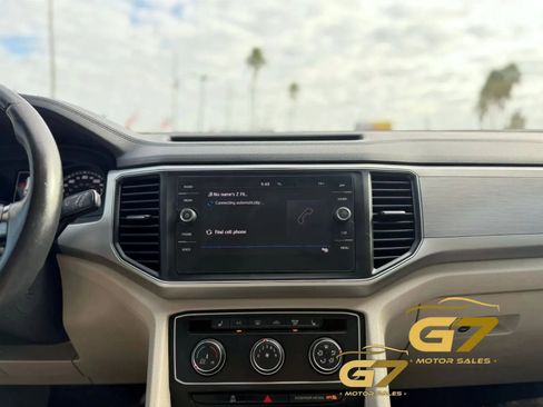 Used 2018 Volkswagen Atlas SE FWD image 19