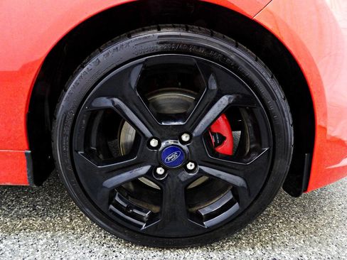 Used 2016 Ford Fiesta ST w/ ST Recaro Package FWD image 20