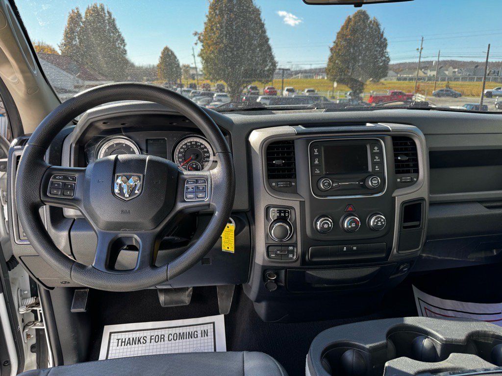 Used 2017 RAM 1500 Express w/ Express Value Package AWD/4WD image 16