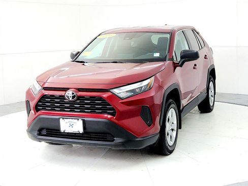 Used 2023 Toyota RAV4 LE image 2