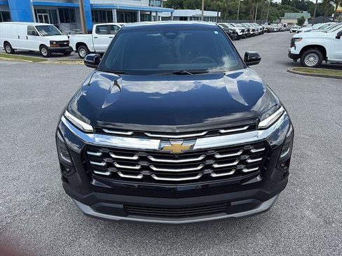 Used 2025 Chevrolet Equinox LT w/ Safety and Technology Package AWD/4WD image 8