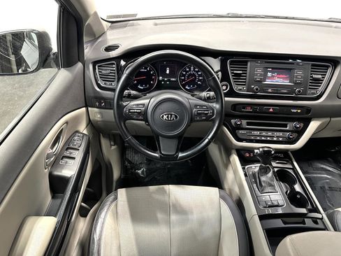 Used 2015 Kia Sedona EX w/ EX Premium Package image 16