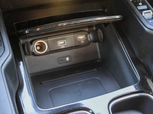 Used 2022 Kia Telluride SX w/ SX Prestige Package image 28