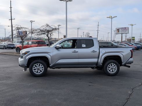 New 2026 Toyota Tacoma SR5 image 4