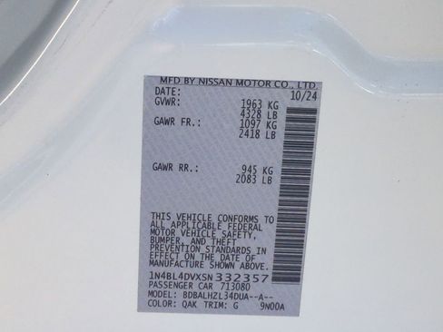 Used 2025 Nissan Altima 2.5 SV FWD image 36