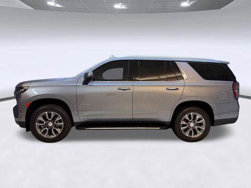 Used 2022 Chevrolet Tahoe LT w/ LT Signature Package AWD/4WD image 2