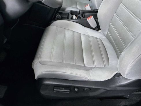 Used 2019 Honda CR-V EX image 31