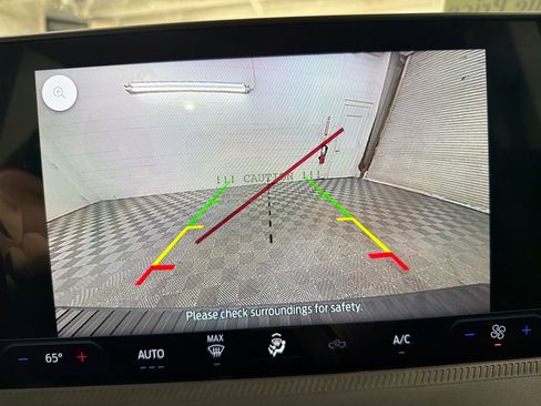 New 2025 Ford Maverick XL w/ Equipment Group 102A image 24