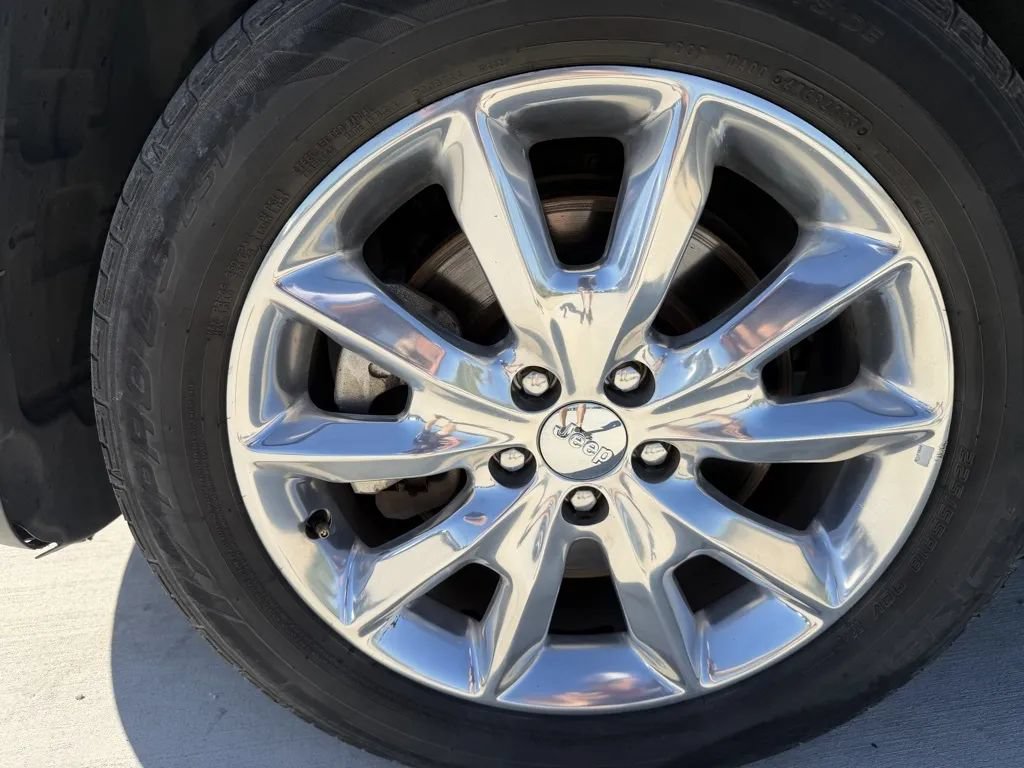 Used 2015 Jeep Cherokee Limited FWD image 11