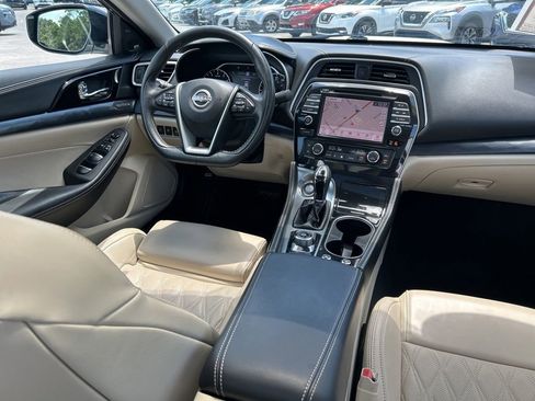Certified 2023 Nissan Maxima Platinum w/ Sport Mat Group FWD image 11