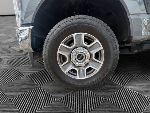 Used 2024 Ford F250 Lariat image 9