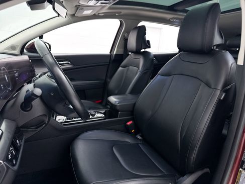 Used 2023 Kia Sportage SX FWD image 19
