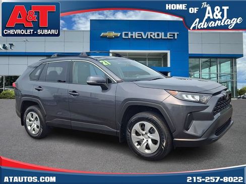 Used 2021 Toyota RAV4 LE AWD/4WD image 1