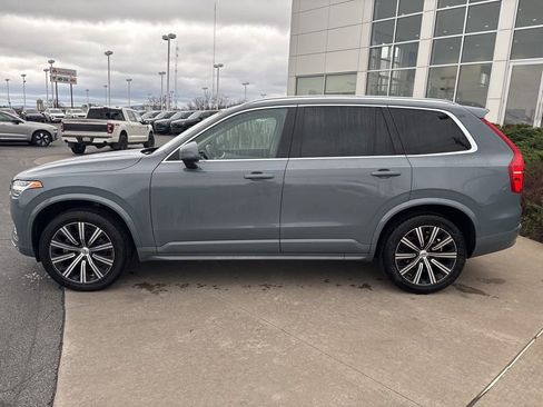 Used 2023 Volvo XC90 B5 Core w/ Climate Package image 9