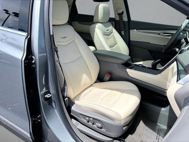 Certified 2023 Cadillac XT5 Premium Luxury FWD image 8