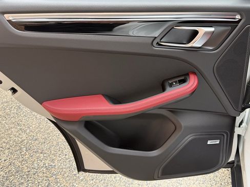 New 2025 Porsche Macan S image 18