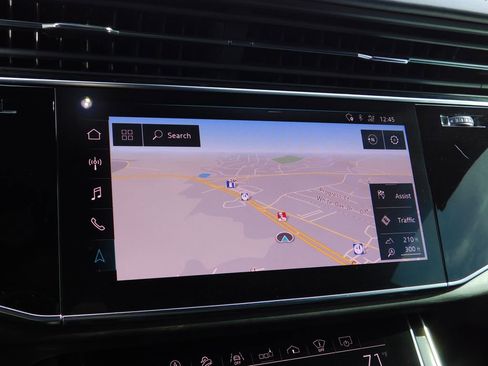 Used 2019 Audi Q8 Prestige image 21