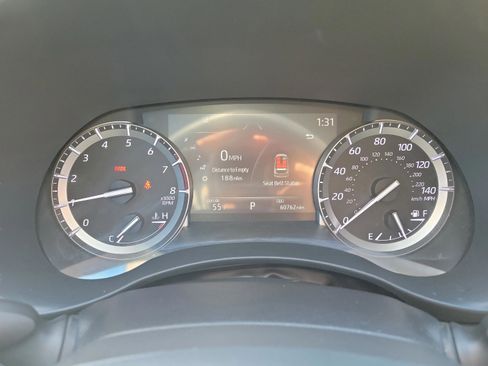 Used 2022 Toyota Highlander XLE image 26