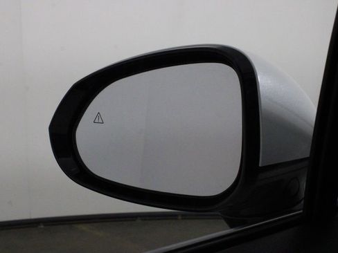 Used 2025 Hyundai Sonata SEL FWD image 35