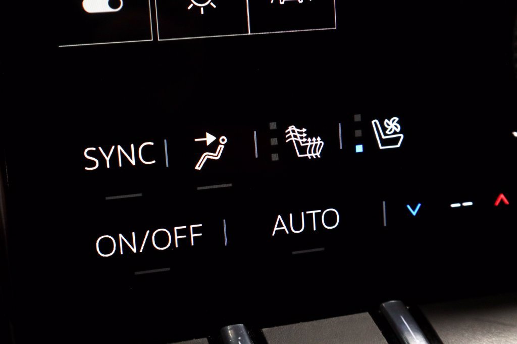 Used 2024 GMC Acadia Denali w/ LPO, Floor Liner Package FWD image 5