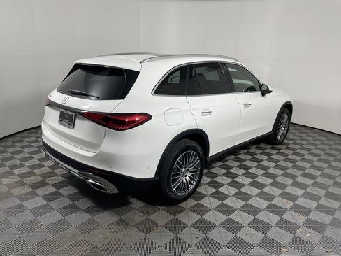 New 2026 Mercedes-Benz GLC 300 image 5