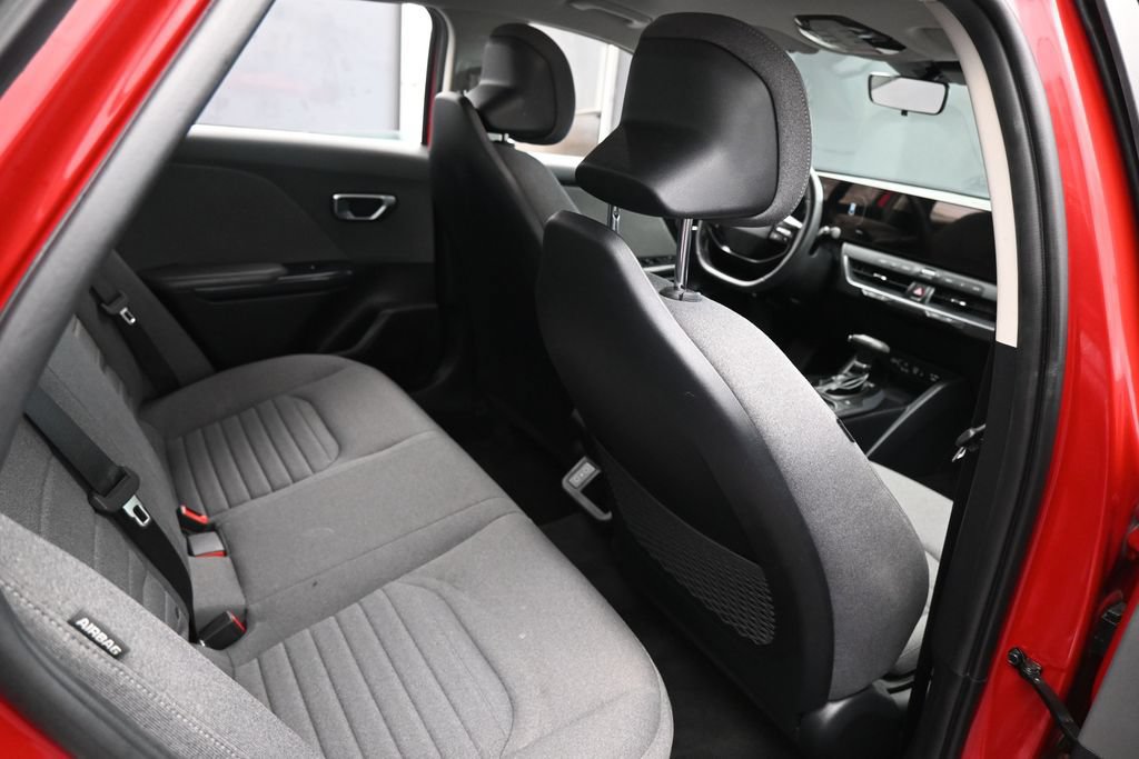 Used 2025 Kia K4 EX FWD image 40