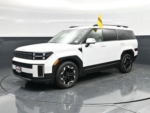 Used 2024 Hyundai Santa Fe SEL image 3