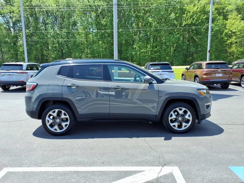 Used 2020 Jeep Compass Limited AWD/4WD image 5