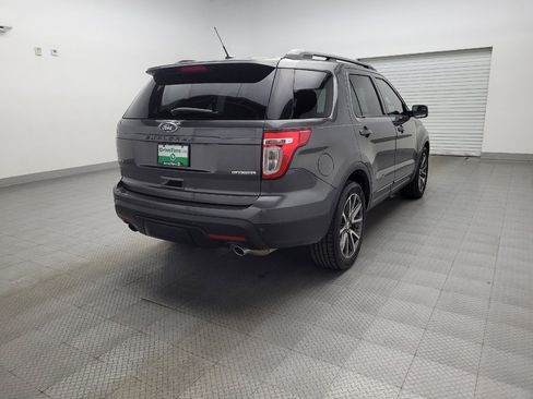 Used 2015 Ford Explorer XLT w/ Equipment Group 202A image 9