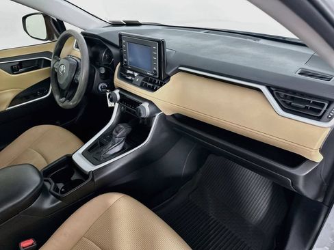 Used 2020 Toyota RAV4 LE w/ All Weather Liner Package FWD image 30