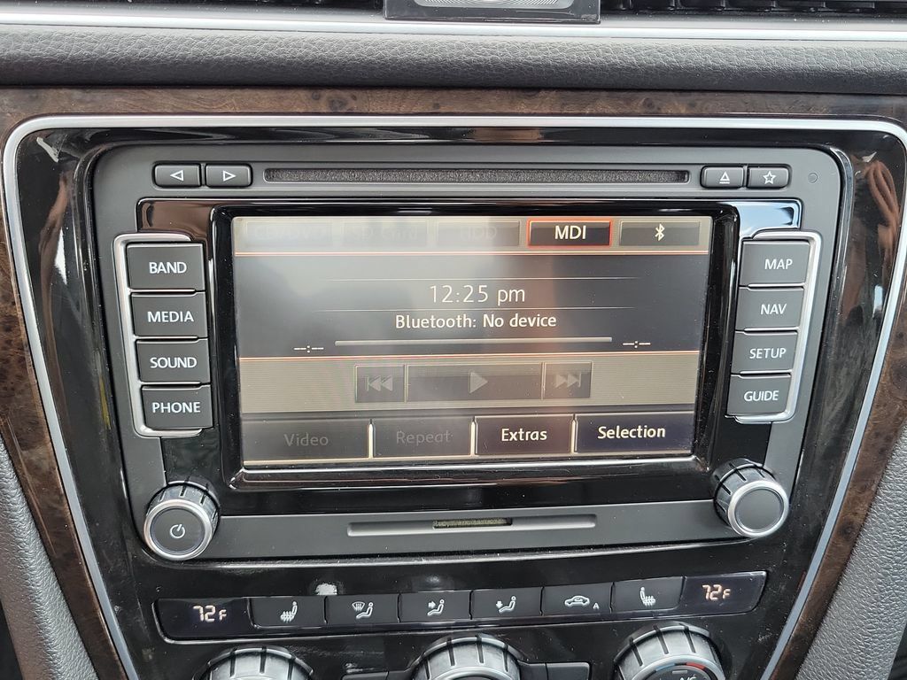 Used 2014 Volkswagen Passat TDI SEL Premium FWD image 26