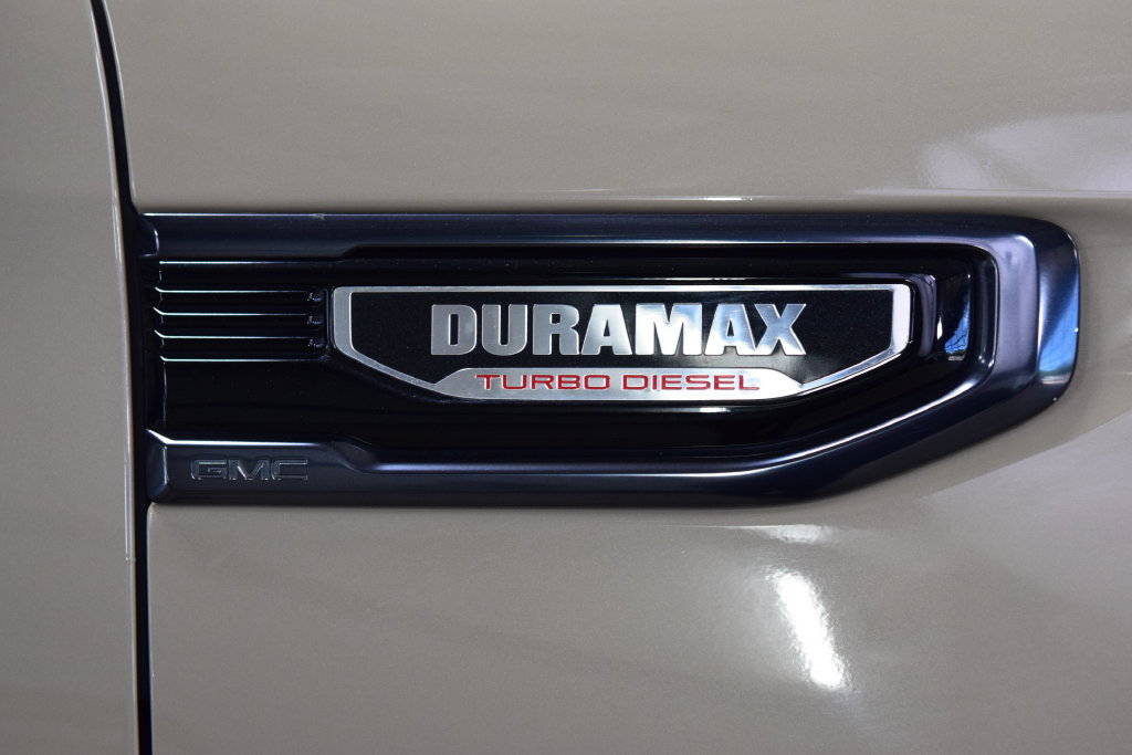 Used 2023 GMC Sierra 1500 AT4 w/ AT4 Premium Package AWD/4WD image 15