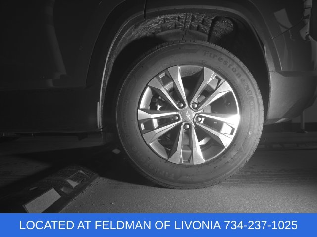 Used 2027 Chevrolet Equinox LT w/ Convenience Package II FWD image 31