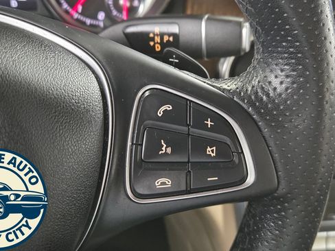 Used 2018 Mercedes-Benz GLA 250 4MATIC image 13