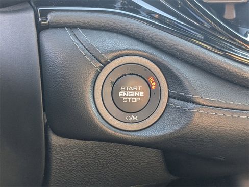 Used 2022 Dodge Durango GT image 37