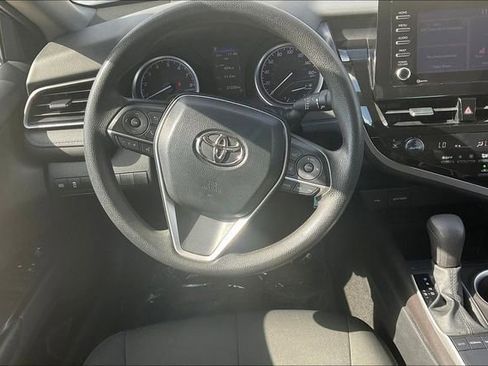 Used 2024 Toyota Camry LE image 5
