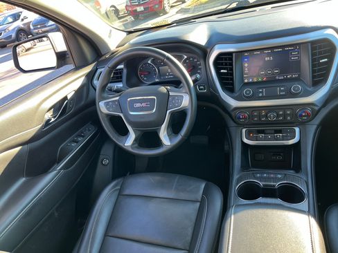 Used 2023 GMC Acadia SLT image 23