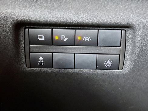 New 2025 Nissan Versa S w/ Trunk Package FWD image 12