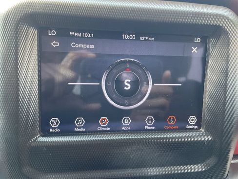 Certified 2018 Jeep Wrangler Unlimited Rubicon AWD/4WD image 19