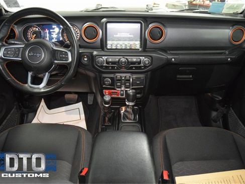 Used 2023 Jeep Gladiator Mojave w/ Trailer Tow Package image 28