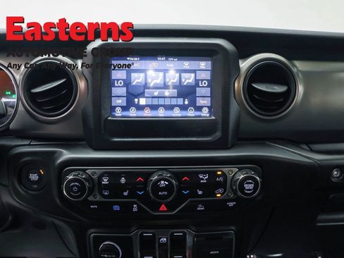 Used 2023 Jeep Wrangler Unlimited w/ Cold Weather Group AWD/4WD image 12