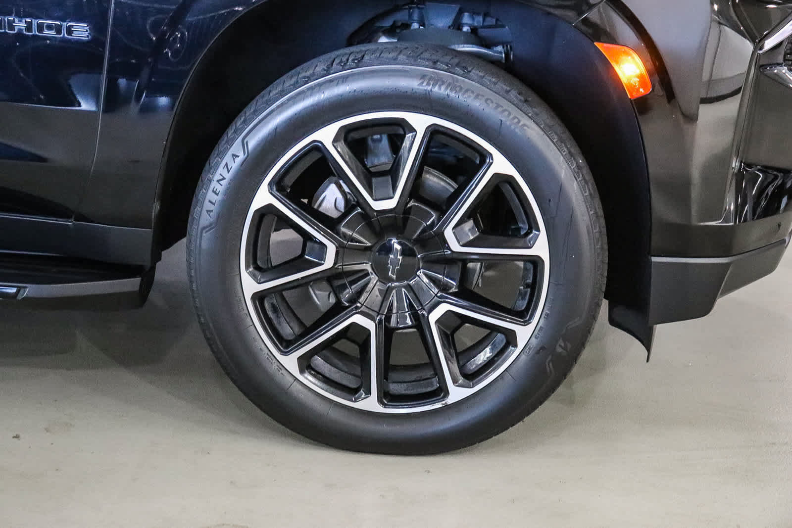 Used 2023 Chevrolet Tahoe RST w/ Luxury Package RWD image 9