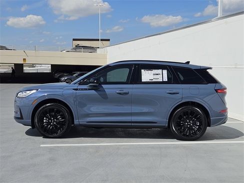 New 2025 Lincoln Corsair Grand Touring w/ Jet Appearance Package image 4